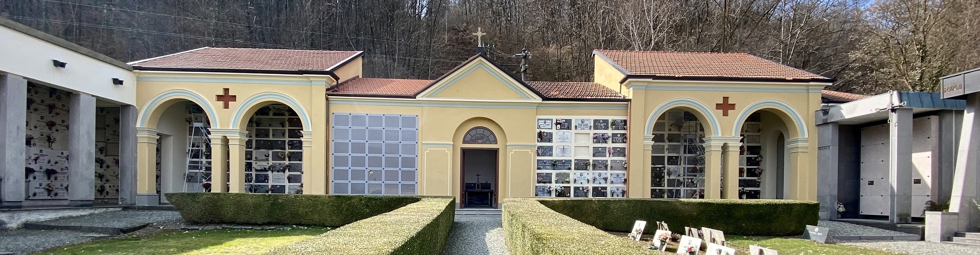 Cimitero di Miagliano - ala storica ristrutturata